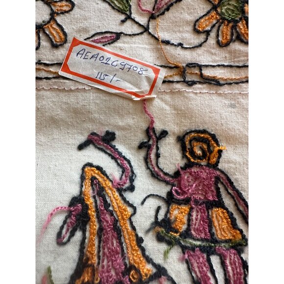 Indian Hand Embroidered Folk Art Floral Cotton Table Runner table top wall - Picture 11 of 15
